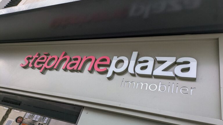 M6 se désengage de Stéphane Plaza Immobilier, l’ex-animateur devient unique propriétaire.
