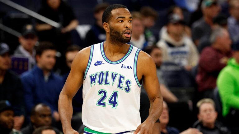 T.J. Warren rejoint le Paris Basketball après avoir marqué 53 points en NBA