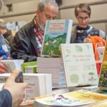 La lecture en silence influence la langue française et ses pratiques littéraires.