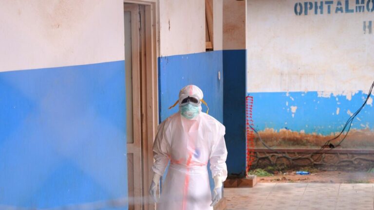 RDC : Manque de prise en charge des malades d’Ebola, alerte d’un expert.