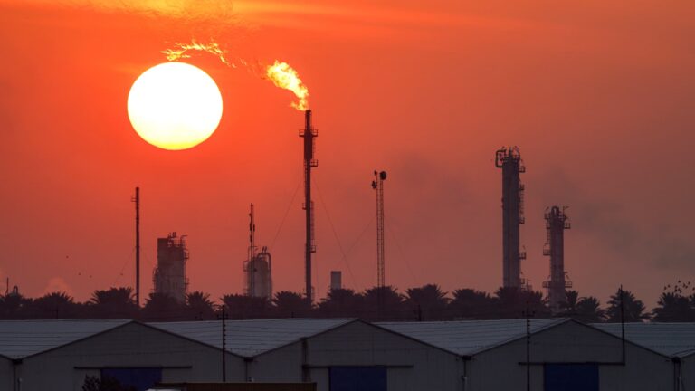 L’Irak conclut un accord avec Halliburton pour augmenter sa production pétrolière.