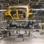 Volkswagen annonce 50.000 suppressions d’emplois, tensions avec les syndicats s&rsquo;intensifient.