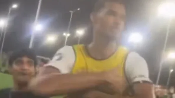 Wembanyama joue au football avec des inconnus lors d’une rencontre à Houston