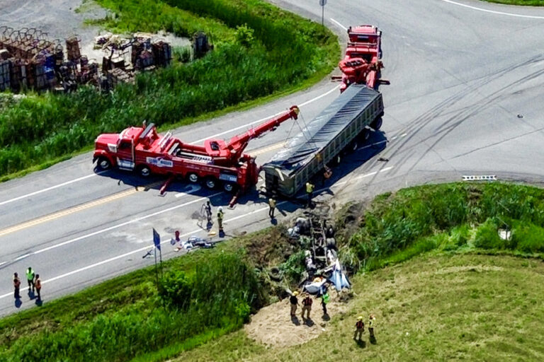 Deux personnes décédées dans un accident sur la route 148 en France.