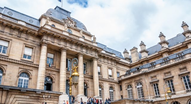 Ex-animateur périscolaire à Paris condamné, Enfance & Partage en tant que partie civile.