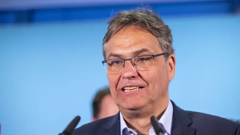 Peter Liese évoque le soutien à l’industrie et la collaboration avec l’extrême droite pour le climat