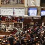 L&rsquo;Assemblée nationale adopte le texte sur l&rsquo;aide à mourir en France.
