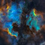 La matière noire pourrait être chargée électriquement, remettant en question des théories établies.