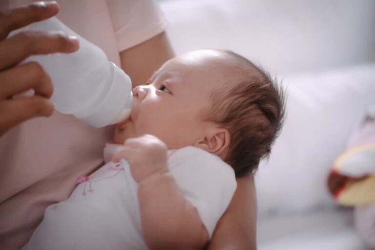 Meilleur lait infantile pour allaitement mixte : recommandations d’experts en nutrition infantile