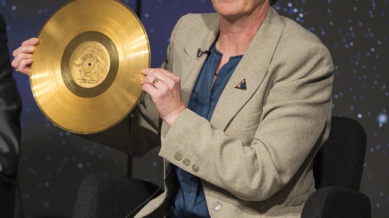 Voyager 1 franchit une distance inédite, surpassant tout objet fabriqué par l’homme.