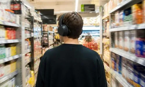 Autisme : des recherches soulignent l’importance des sens pour l’accessibilité en France
