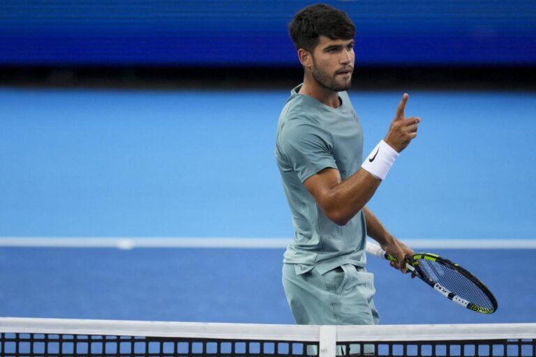 Carlos Alcaraz vise un retour lors du Masters 1000 de Cincinnati après sa blessure.