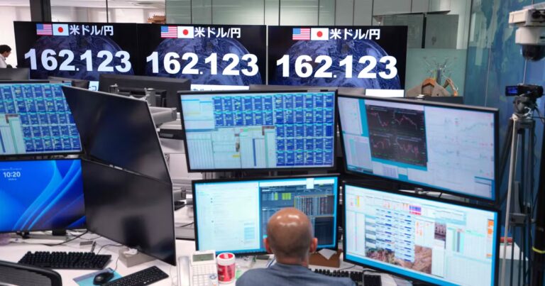 Les médias japonais alertent sur la chute historique du yen et ses implications économiques.