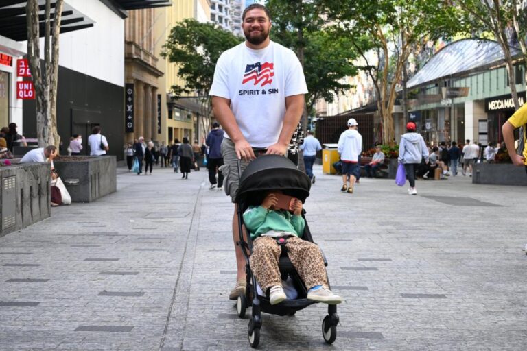 Emmanuel Meafou évoque sa vie en Australie en revenant à Brisbane avec les Bleus