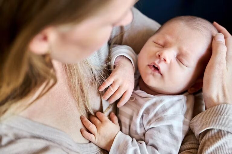 Natalité en France : baisse continue des naissances et préoccupations pour l’avenir démographique