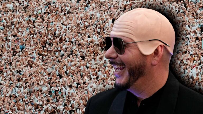 Pitbull établit un nouveau record mondial de crânes chauves à Hyde Park, Londres.