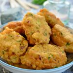 Recette traditionnelle de beignets de morue au Portugal : préparation et ingrédients essentiels