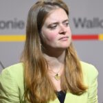 Anne-Catherine Dalcq défend la réforme du DNF sans envisager son démantèlement.