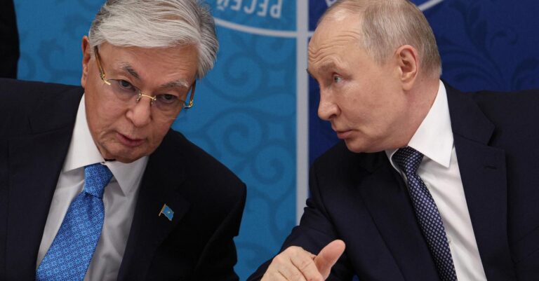 Le président kazakh appelle Poutine à mettre fin à la guerre en Ukraine.