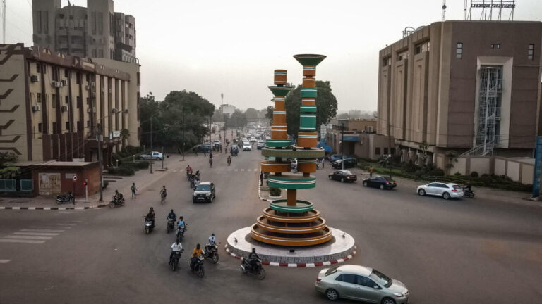 Le Burkina Faso encadre les appels à la solidarité et les collectes de ressources.