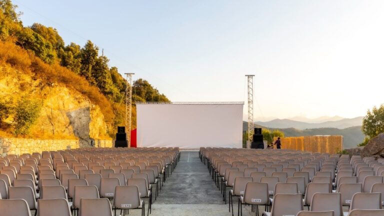 Le Festival du film de Lama présente des films attendus comme Notre salut et La Bola Negra.