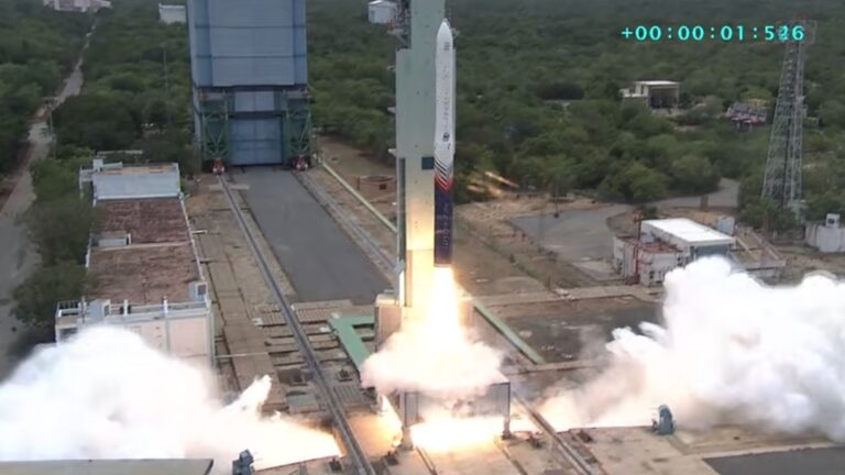Vikram-1, premier fusée orbitale privée de l’Inde, réussit son lancement inaugural.