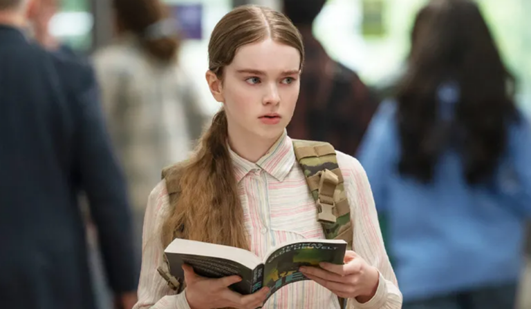 Carrie : premières images de l’adaptation de Stephen King par Mike Flanagan.