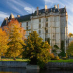 Quatorze artistes contemporains transforment des meubles oubliés au château de Châteaudun