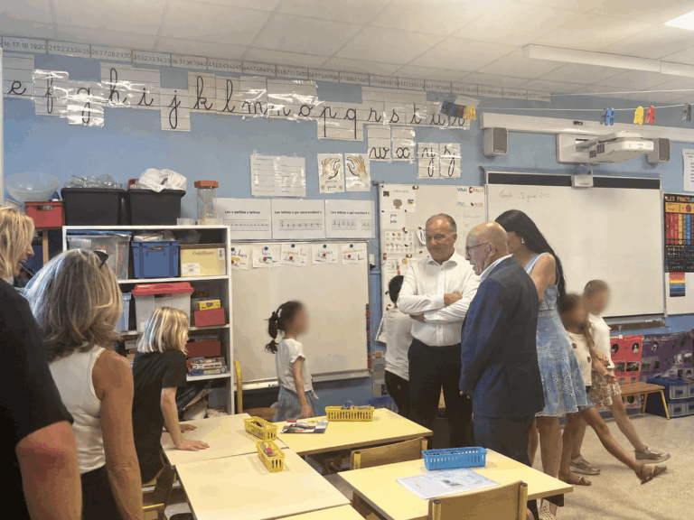 Incendies : Éric Ciotti propose un hommage aux sapeurs-pompiers dans les écoles.