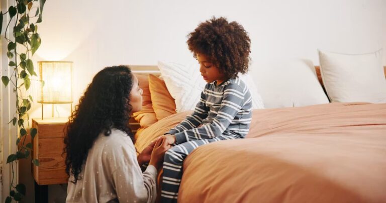 Comment une psychologue recommande de favoriser la maturité émotionnelle chez les enfants