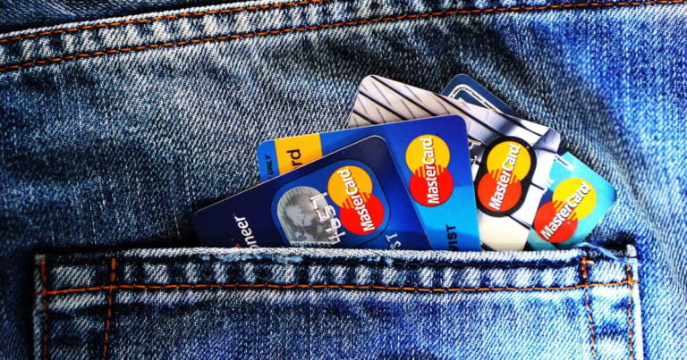 Qonto, Revolut, Shine : choix des comptes pro selon le profil des utilisateurs en France