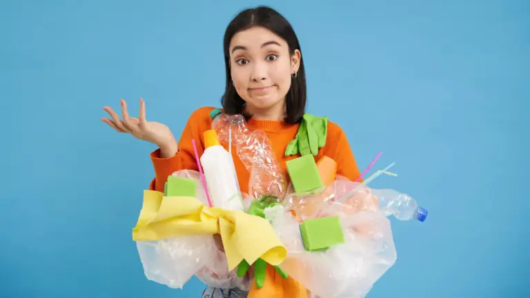 Des scientifiques examinent l’affirmation selon laquelle le recyclage serait une distraction.