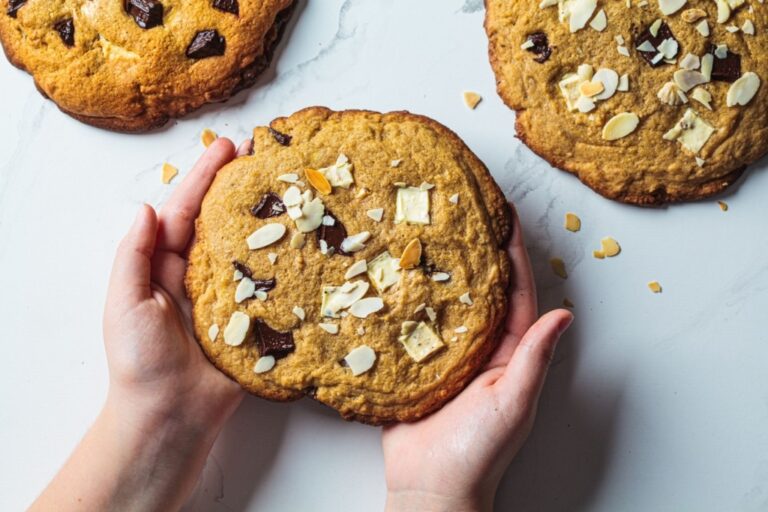 Recette de cookies géants façon Levain : une méthode appréciée par les chefs pâtissiers américains