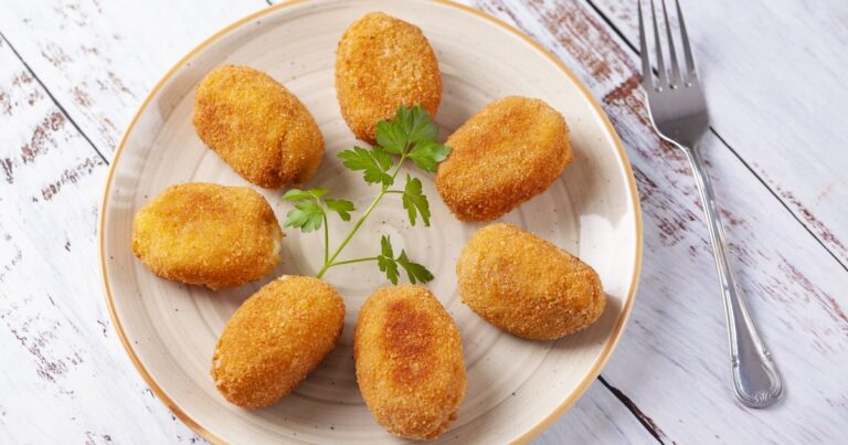 Recette de croquettes de crevettes croustillantes appréciée dans la cuisine asiatique.