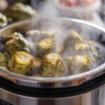 Cuisson d&rsquo;artichauts à la cocotte-minute : méthode pour une texture optimale en peu de temps.