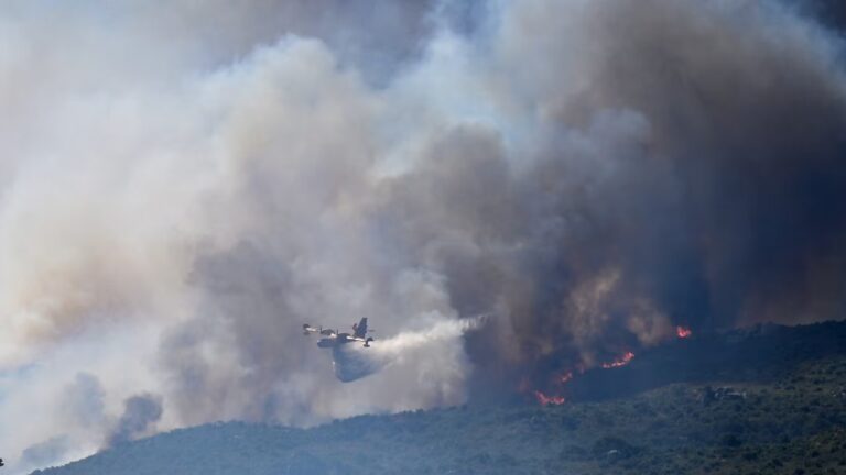 Manque de Canadair : les pilotes de l’A400M face aux feux dans le Sud-Ouest.