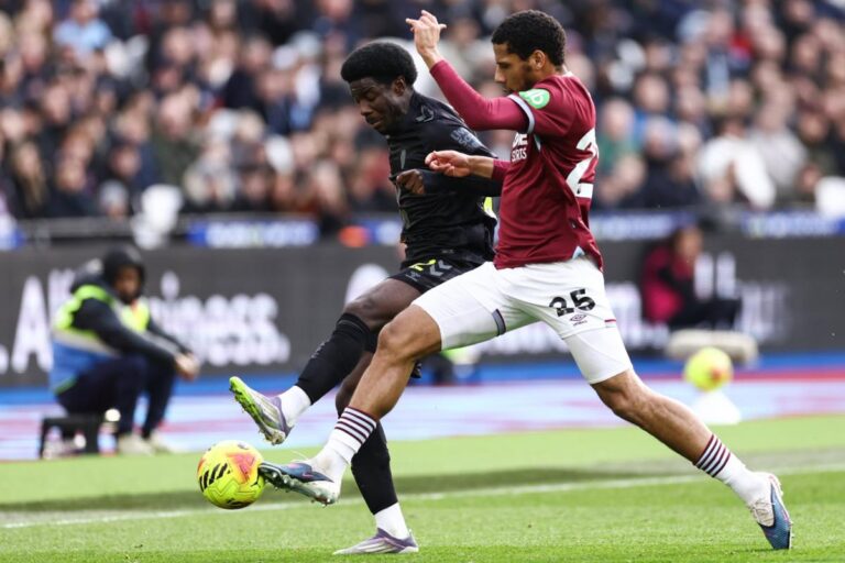Mercato : Eliezer Mayenda rejoint le Stade Rennais, transfert finalisé.