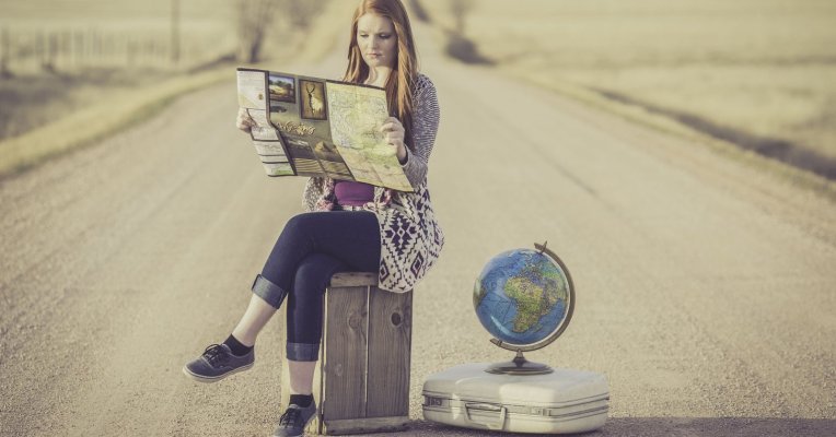 Voyager en été 2026 : précautions à prendre face aux conflits internationaux.