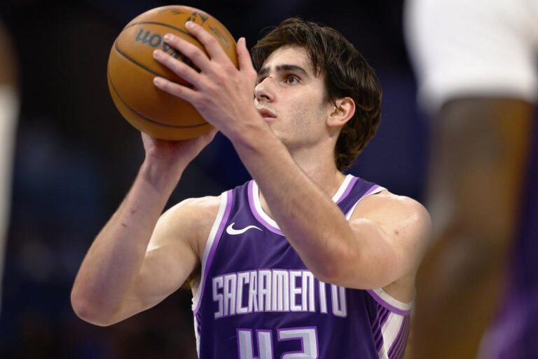 Maxime Raynaud participe à la Summer League NBA avec les Sacramento Kings.