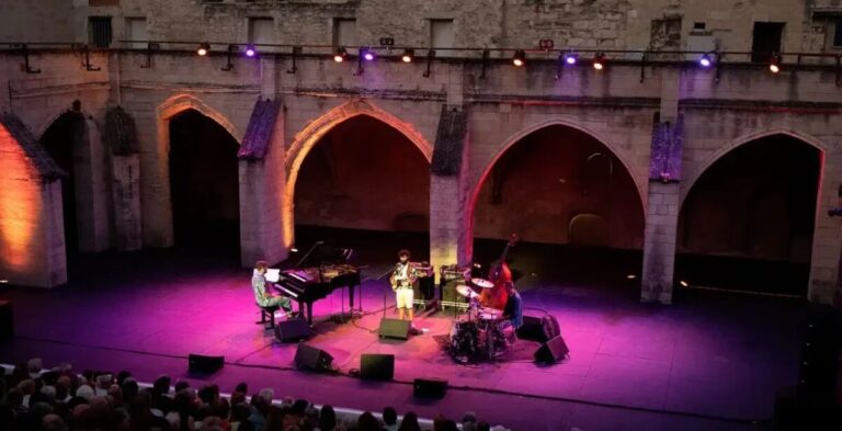 L’Avignon Jazz Festival présente concerts, conférence et son Tremplin pour les artistes émergents.