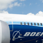 Le Boeing 747-8, avec ses 76 mètres, reste l’avion de ligne le plus long du monde.