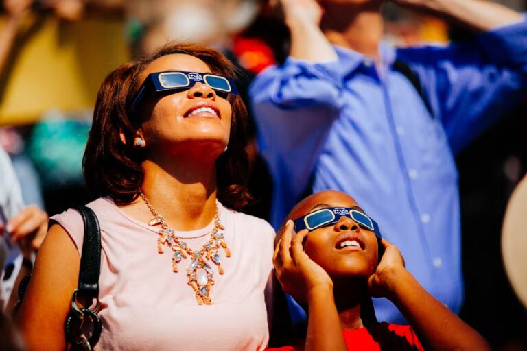Éclipse solaire du 12 août : modalités d’observation en France et en Europe.