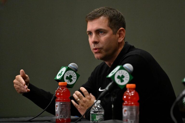 Brad Stevens défend le transfert de Jaylen Brown vers les Sixers pour les Celtics