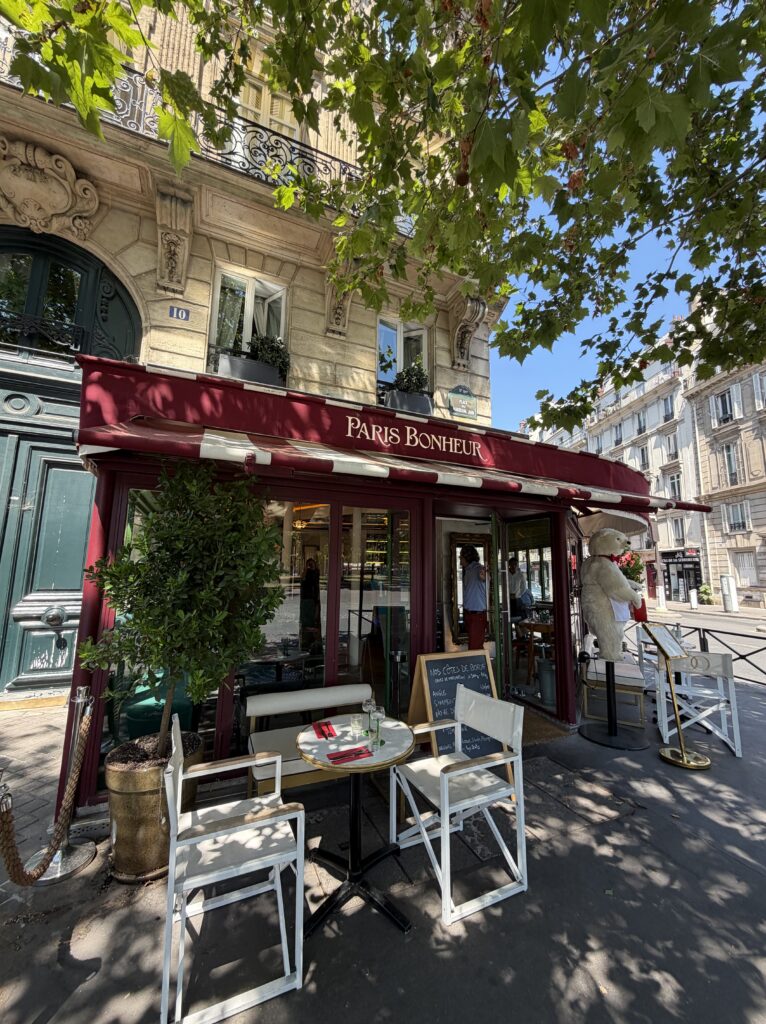 Gilles Pudlowski examine les tendances culinaires en France et leur influence sur la gastronomie.
