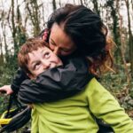 Les enfants avec une intelligence émotionnelle développée adoptent trois comportements clés.