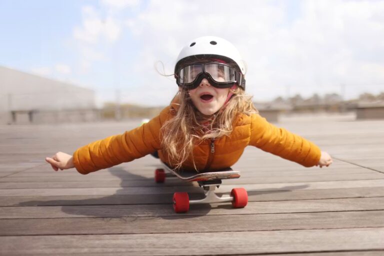 Un long voyage n’augmente pas le bonheur des enfants selon une étude récente.