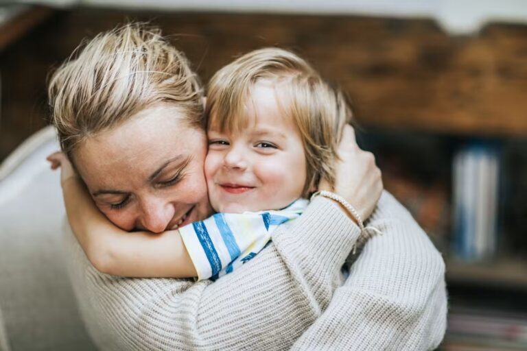 Les souvenirs d’été des enfants liés à des moments simples, selon une étude récente.