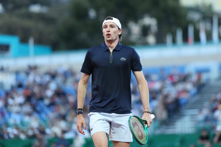 Ugo Humbert remporte son premier tour et pourrait affronter Ben Shelton à Washington.