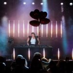 Barbara Butch revient sur scène à Grenoble sous haute sécurité après l&rsquo;interruption de son concert.