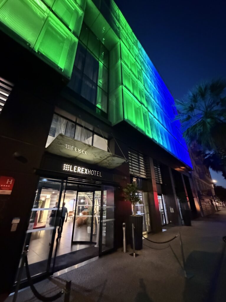 Tarbes : Le Rex, nouvel hôtel dédié au cinéma, ouvre ses portes aux visiteurs.